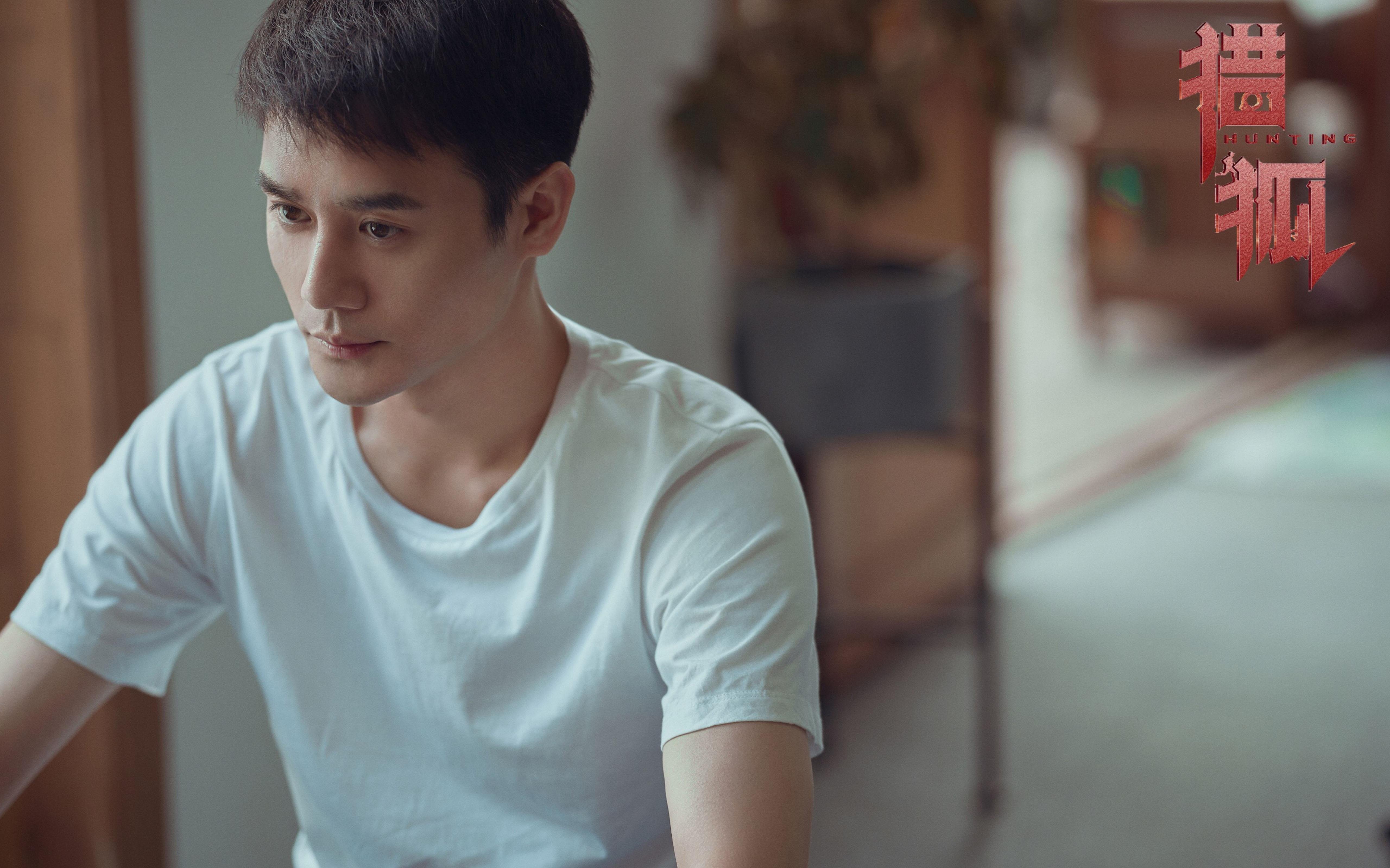 九游(jiuyou)官方网站-球队出发前往客场现场球迷自发送行场面感人引发关注，球迷冲入球场会受到处理