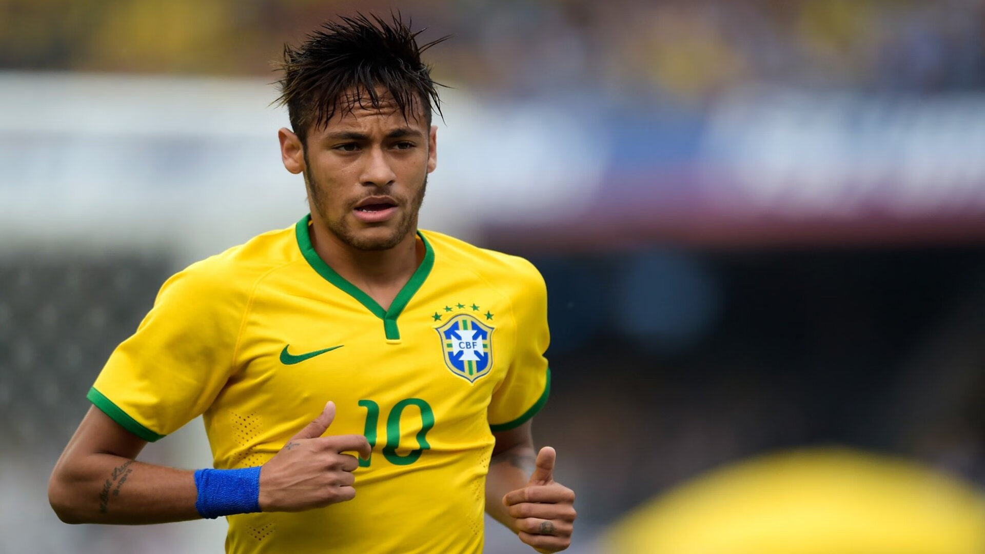 _亲子同场：家庭成员参与网球运动的趣味故事_，关于网球的小故事