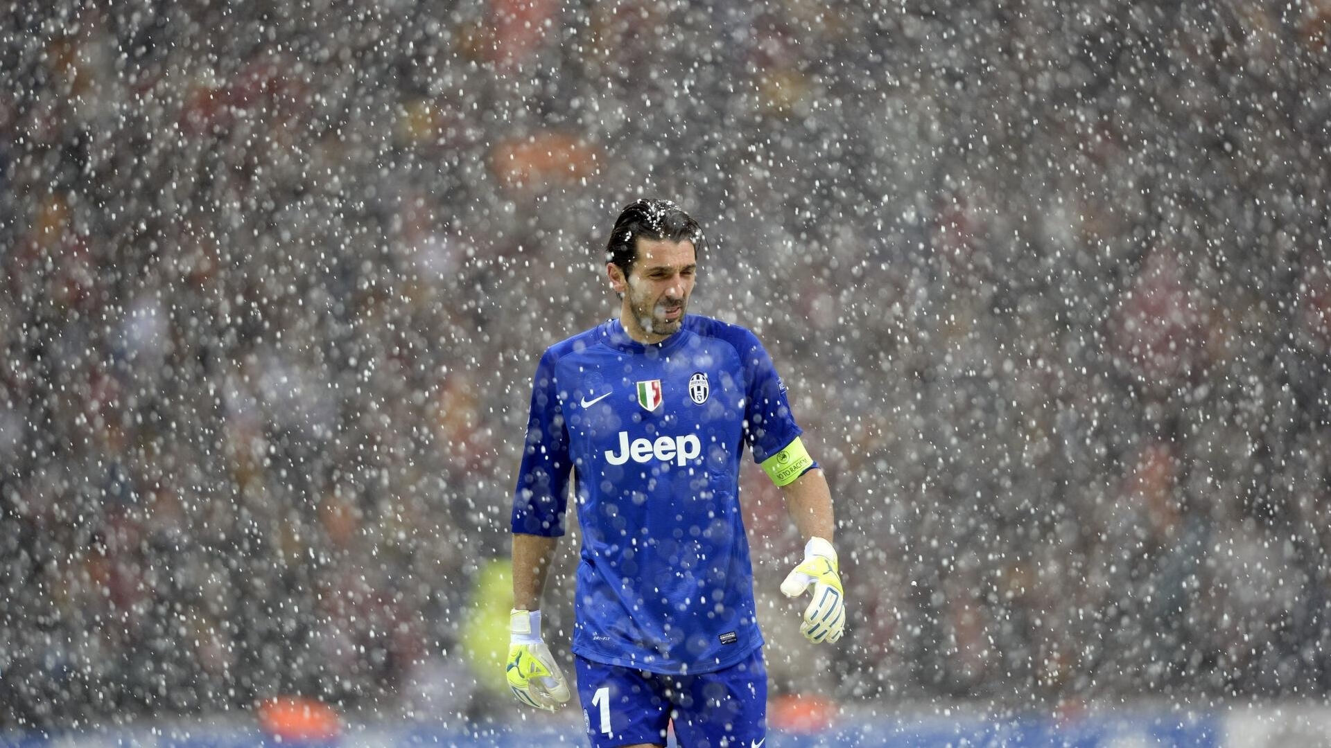 法甲裁判裁决公平受认可,赛事秩序井然,德甲裁判安排